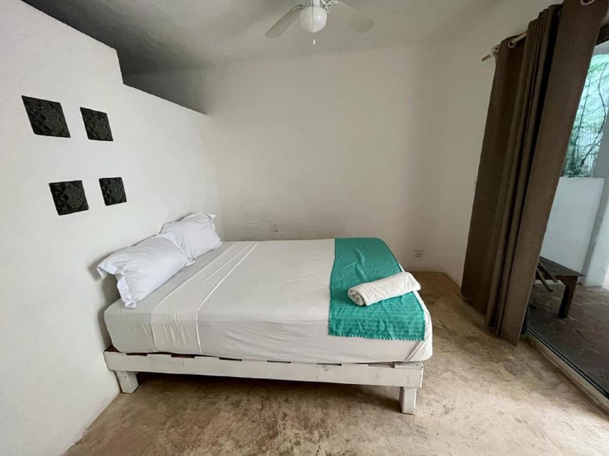 Hostal Mx 5Th Avenue Playa del Carmen Bagian luar foto