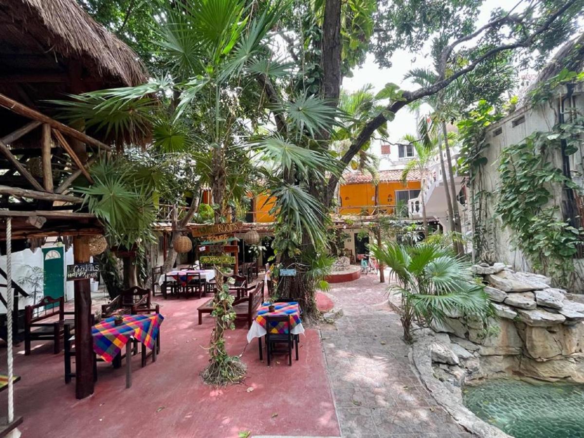 Hostal Mx 5Th Avenue Playa del Carmen Bagian luar foto